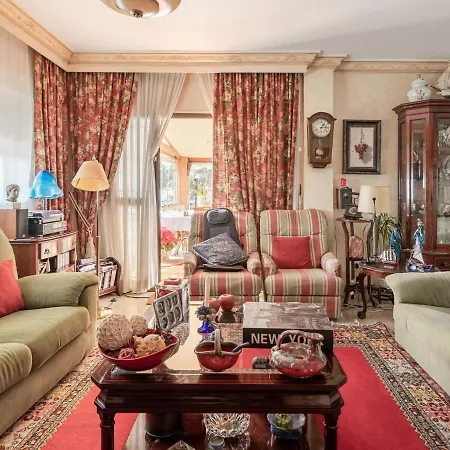 וילה Lavish In With Swimming Pool מאלגה